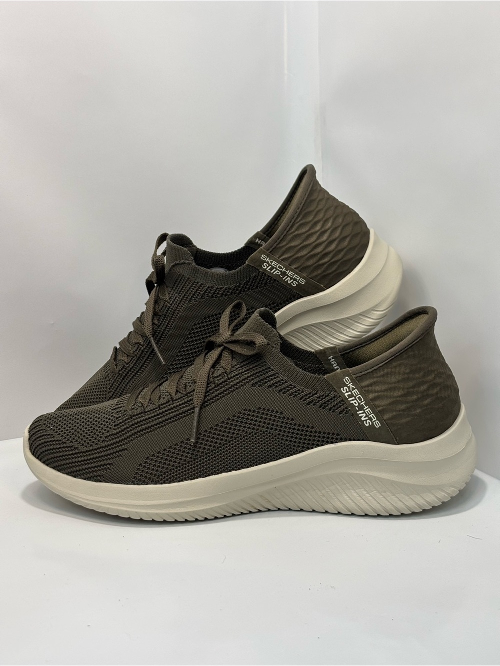 Skechers Women's Size 7 Ultra Flex 3.0 Hands Free Slip-ins Olive Green SN:149710